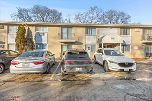 500 Chase Dr, Clarendon Hills, IL 60514 - Photo 43