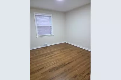 [Address not provided], Skokie, IL 60077 - Photo 11