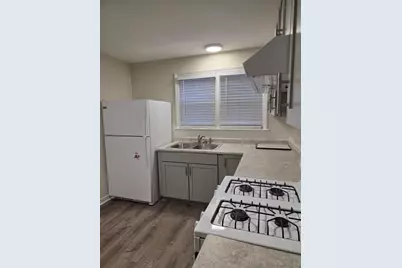 [Address not provided], Skokie, IL 60077 - Photo 5