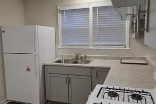 [Address not provided], Skokie, IL 60077 - Photo 5