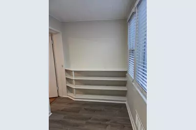 [Address not provided], Skokie, IL 60077 - Photo 17