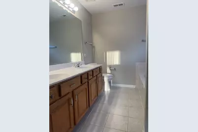 3723 Sonoma Circle, Lake in the Hills, IL 60156 - Photo 23