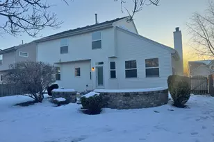 3723 Sonoma Cir, Lake in the Hills, IL 60156 - Photo 3