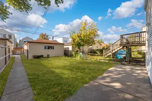 3404 N Kilbourn Ave, Chicago, IL 60641 - Photo 11