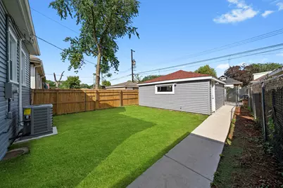 8033 S Harvard Avenue, Chicago, IL 60620 - Photo 21