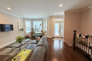 3646 N Fremont St, Chicago, IL 60613 - Photo 5