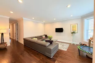 3646 N Fremont St, Chicago, IL 60613 - Photo 7