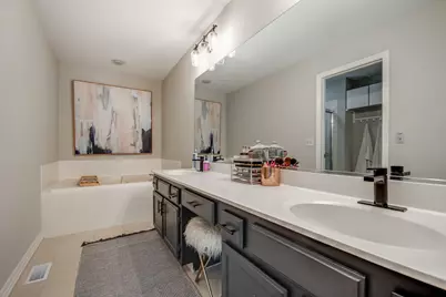 [Address not provided], Naperville, IL 60563 - Photo 21