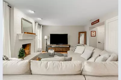 [Address not provided], Naperville, IL 60563 - Photo 9