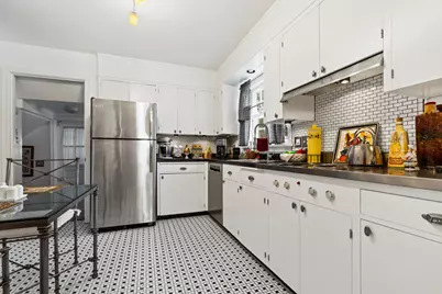 1011 Lundvall Avenue, Rockford, IL 61107 - Photo 9