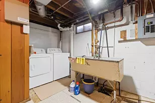 1011 Lundvall Ave, Rockford, IL 61107 - Photo 21