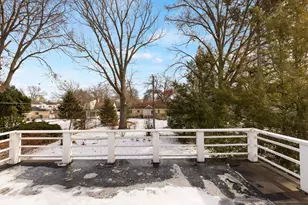 1011 Lundvall Ave, Rockford, IL 61107 - Photo 17