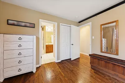 1351 Brentwood Lane, Wheaton, IL 60189 - Photo 19