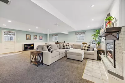 1351 Brentwood Lane, Wheaton, IL 60189 - Photo 25