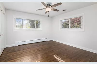 101 N Pine Street, Mount Prospect, IL 60056 - Photo 13