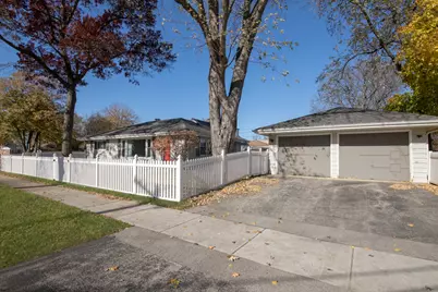 101 N Pine Street, Mount Prospect, IL 60056 - Photo 27