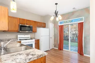 7221 Bradley Dr, Plainfield, IL 60586 - Photo 9