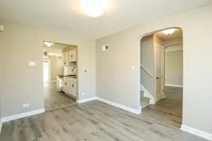 5815 N Canfield Ave, Chicago, IL 60631 - Photo 3