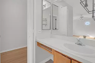 5370 Sequoia Ct, Gurnee, IL 60031 - Photo 13