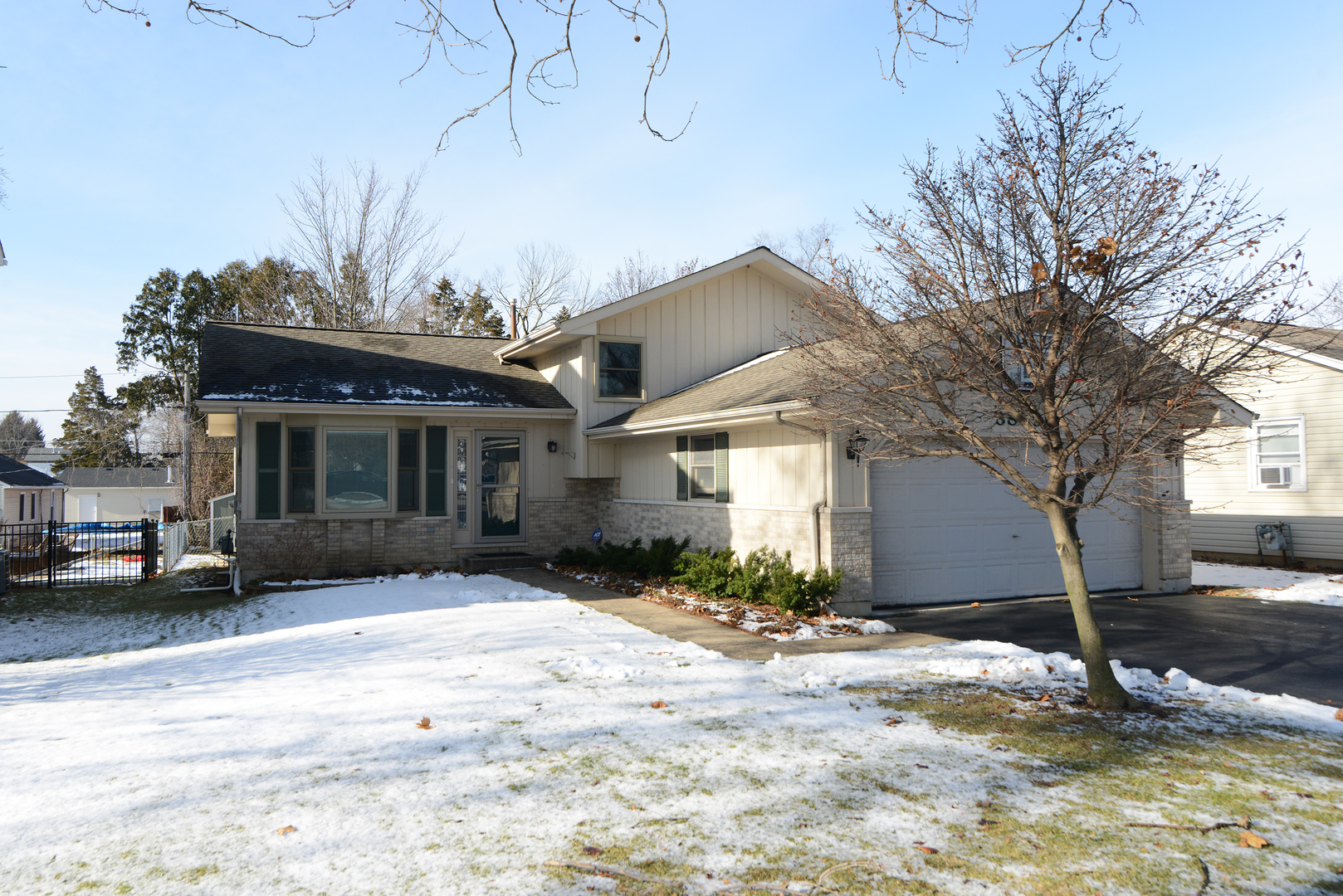 3S554 Virginia Ave, Warrenville, IL 60555 - MLS 12540916 - Coldwell Banker