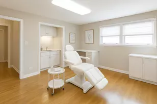 217 55th St, Clarendon Hills, IL 60514 - Photo 5