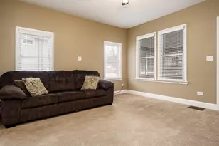 720 S 2nd St, Dekalb, IL 60115 - Photo 5