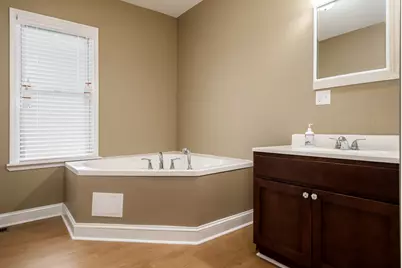 720 S 2nd Street, Dekalb, IL 60115 - Photo 15