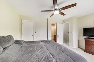 747 Garfield Ave, Libertyville, IL 60048 - Photo 15