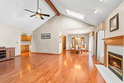 17330 Carlyle Court, Tinley Park, IL 60487 - Photo 7