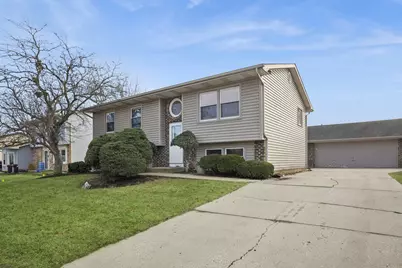 33 Opal Avenue, Glendale Heights, IL 60139 - Photo 1