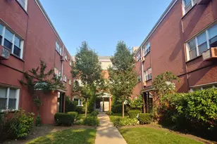 6969 N Ashland Blvd, Chicago, IL 60626 - Photo 1