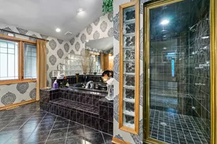 807 Hitchcock Ave, Lisle, IL 60532 - Photo 25