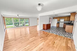 15831 Trumbull Ave, Markham, IL 60428 - Photo 7