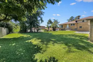 15831 Trumbull Ave, Markham, IL 60428 - Photo 19