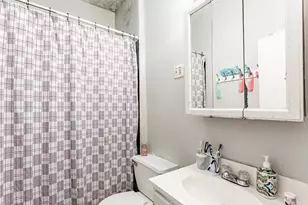 3244 N Drake Ave, Chicago, IL 60618 - Photo 17