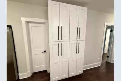 5942 W Eastwood Avenue #2, Chicago, IL 60630 - Photo 5