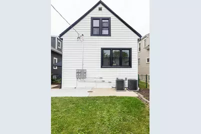 5942 W Eastwood Avenue #2, Chicago, IL 60630 - Photo 11