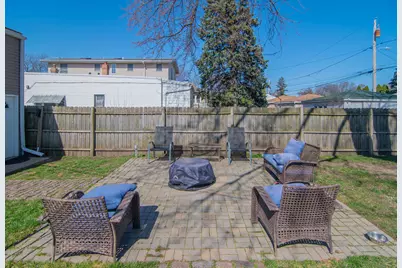 1513 Clinton Avenue, Berwyn, IL 60402 - Photo 13