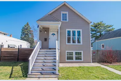 1513 Clinton Avenue, Berwyn, IL 60402 - Photo 1