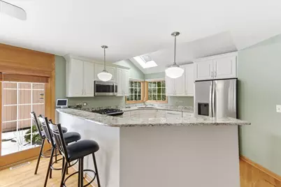 [Address not provided], Grayslake, IL 60030 - Photo 7