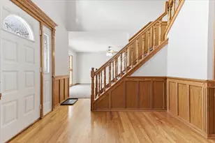 492 Patricia Ct, Grayslake, IL 60030 - Photo 3