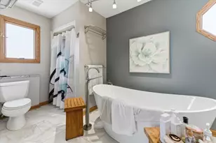 492 Patricia Ct, Grayslake, IL 60030 - Photo 19