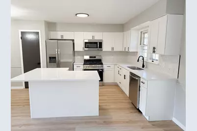 823 Bradoc Street, Chicago Heights, IL 60411 - Photo 3