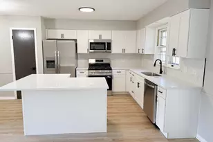 823 Bradoc St, Chicago Heights, IL 60411 - Photo 3