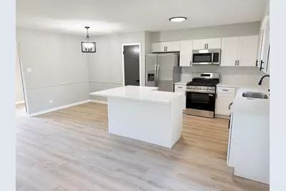 823 Bradoc Street, Chicago Heights, IL 60411 - Photo 5