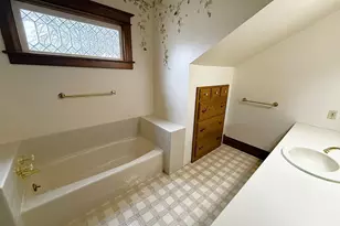 1120 Eastern Ave, Dixon, IL 61021 - Photo 33