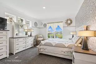 2032 Wentworth Dr, Volo, IL 60020 - Photo 11