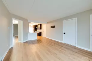 724 Briar Hill Ln, Addison, IL 60101 - Photo 9