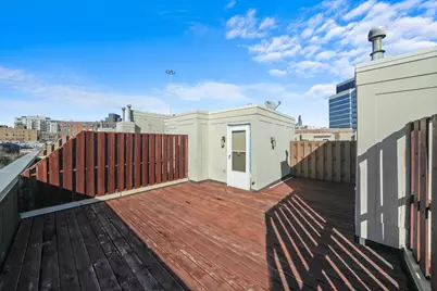 909 W Ohio Street #12, Chicago, IL 60642 - Photo 31