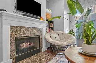 909 W Ohio St, Chicago, IL 60642 - Photo 13